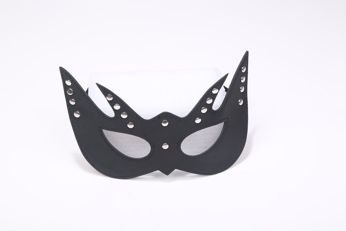 Маска "Поиграем" с клепками